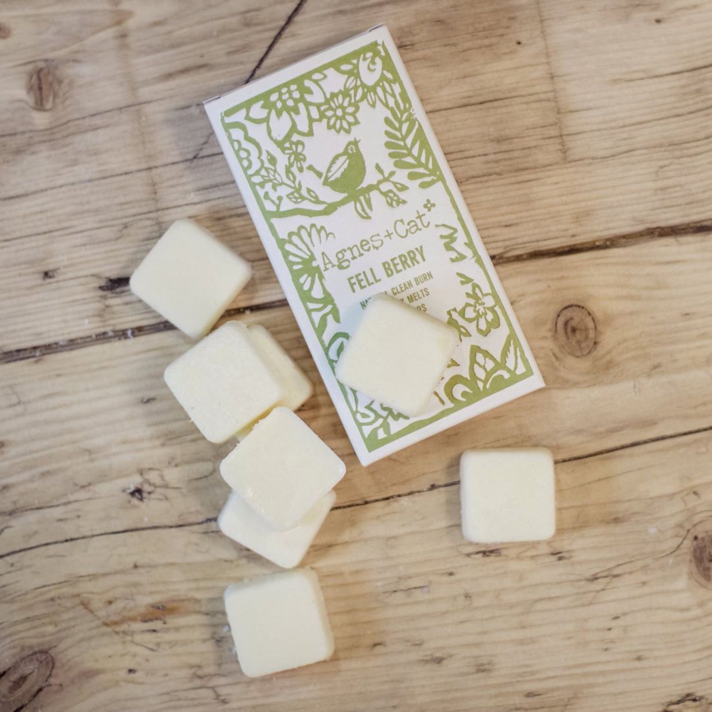 Agnes + Cat Box of 8 Wax Melts - Fell Berry - Vivid Aromas UK