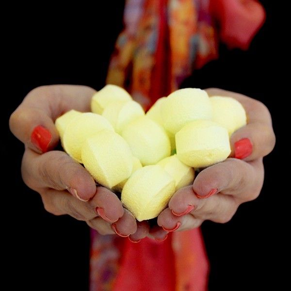 1.3Kg Box of Chill Pills (Mini Bath Bombs) - Pinacolada - Vivid Aromas UK