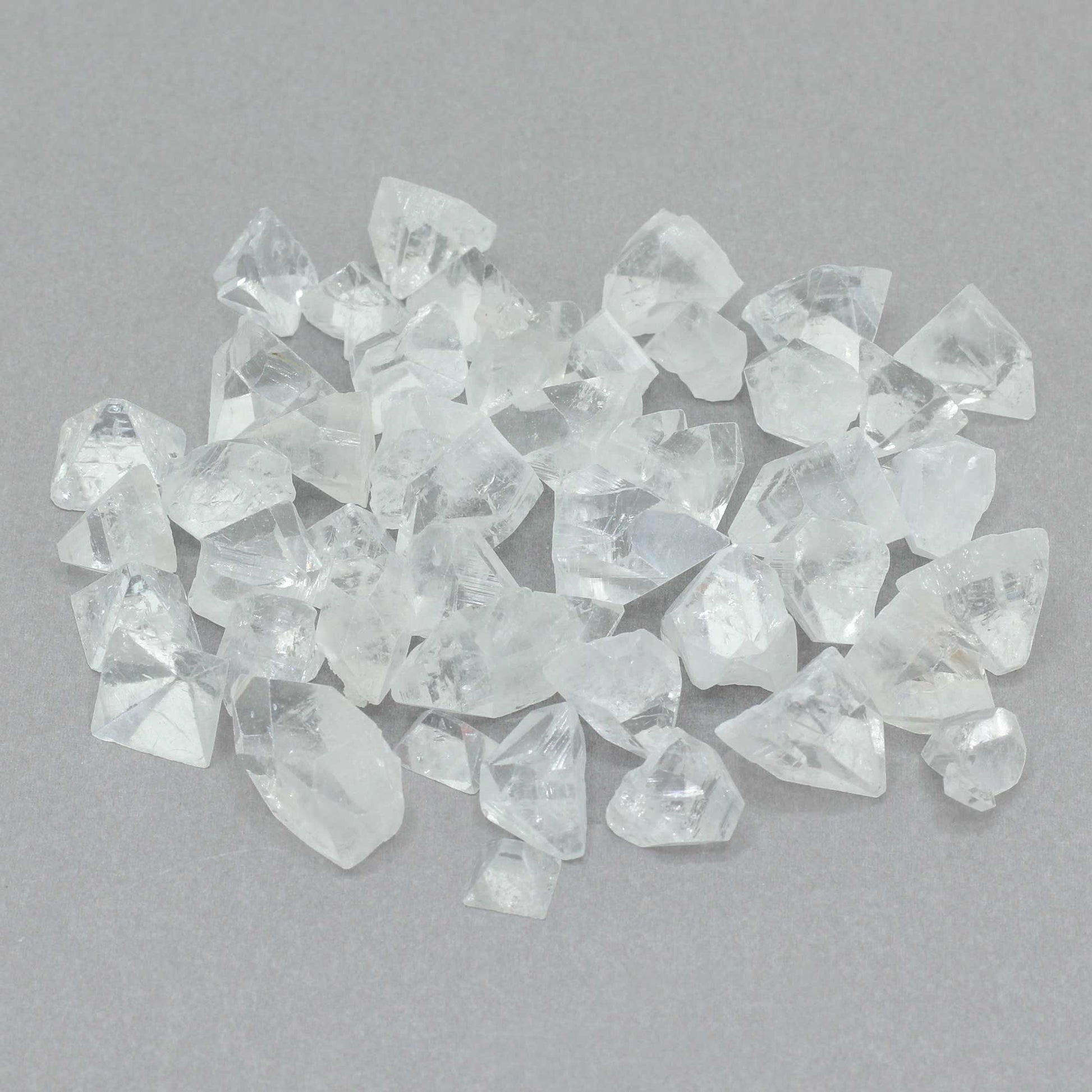 Apophyllite Tips Small Size (7-10mm) - 100gms - Vivid Aromas UK