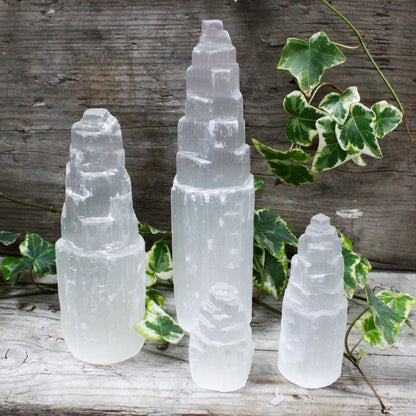 Natiural Selenite Tower - 15 cm - Vivid Aromas UK