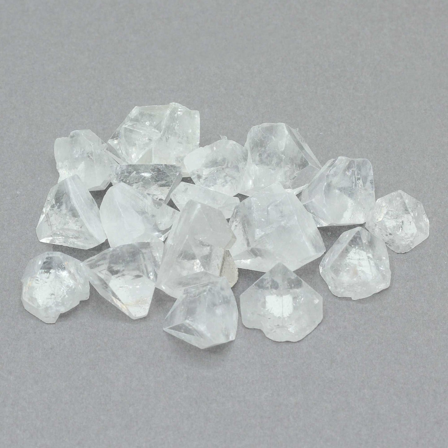 Apophyllite Tips Med Size (12-20mm) - 100gms - Vivid Aromas UK
