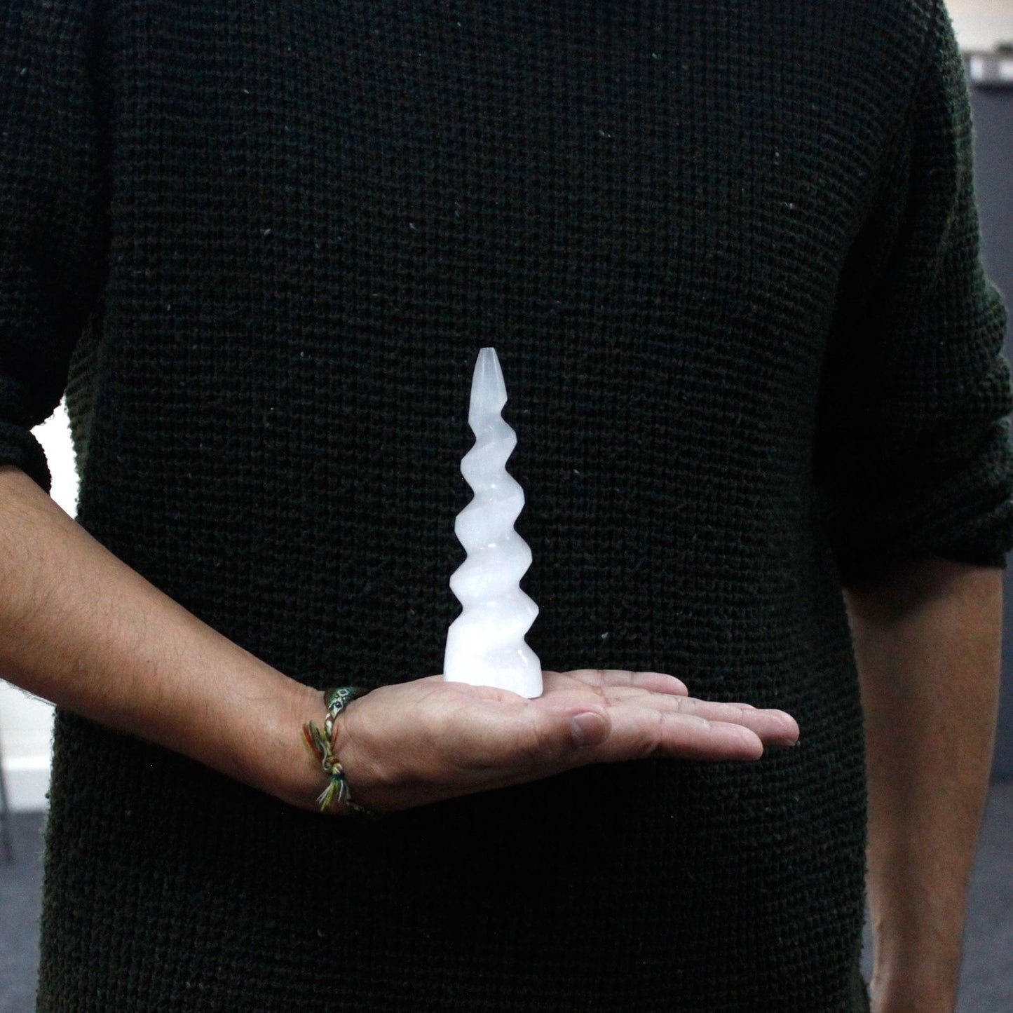 Selenite Spiral Unicorn Horn Tower - 15 cm - Vivid Aromas UK
