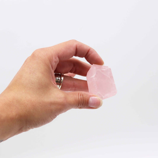 Gemstone Points approx 6cm (0.5KG) - Indian Rose Quartz (approx 8 pieces) - Vivid Aromas UK