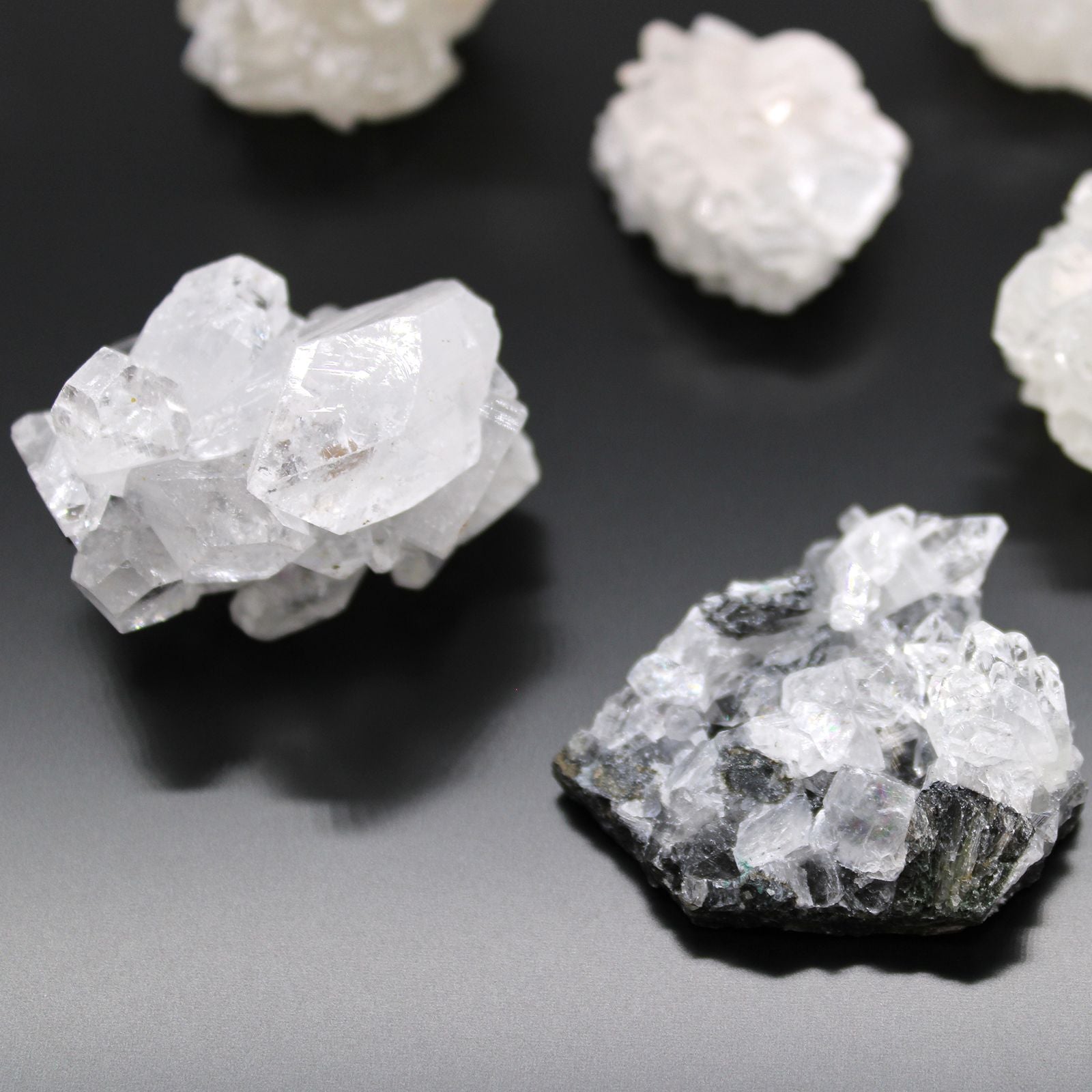 White Apophyllite Clusters 20-30mm - Vivid Aromas UK