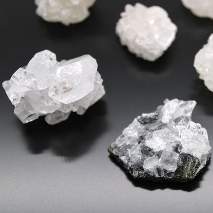 White Apophyllite Clusters 20-30mm - Vivid Aromas UK