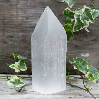 Selenite Pencil Point Tower - 15 cm - Vivid Aromas UK