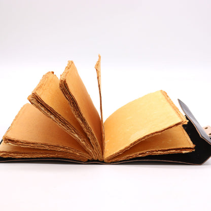 Book of Shadows - 200 pages decle-edged - 15x21cm - Vivid Aromas UK