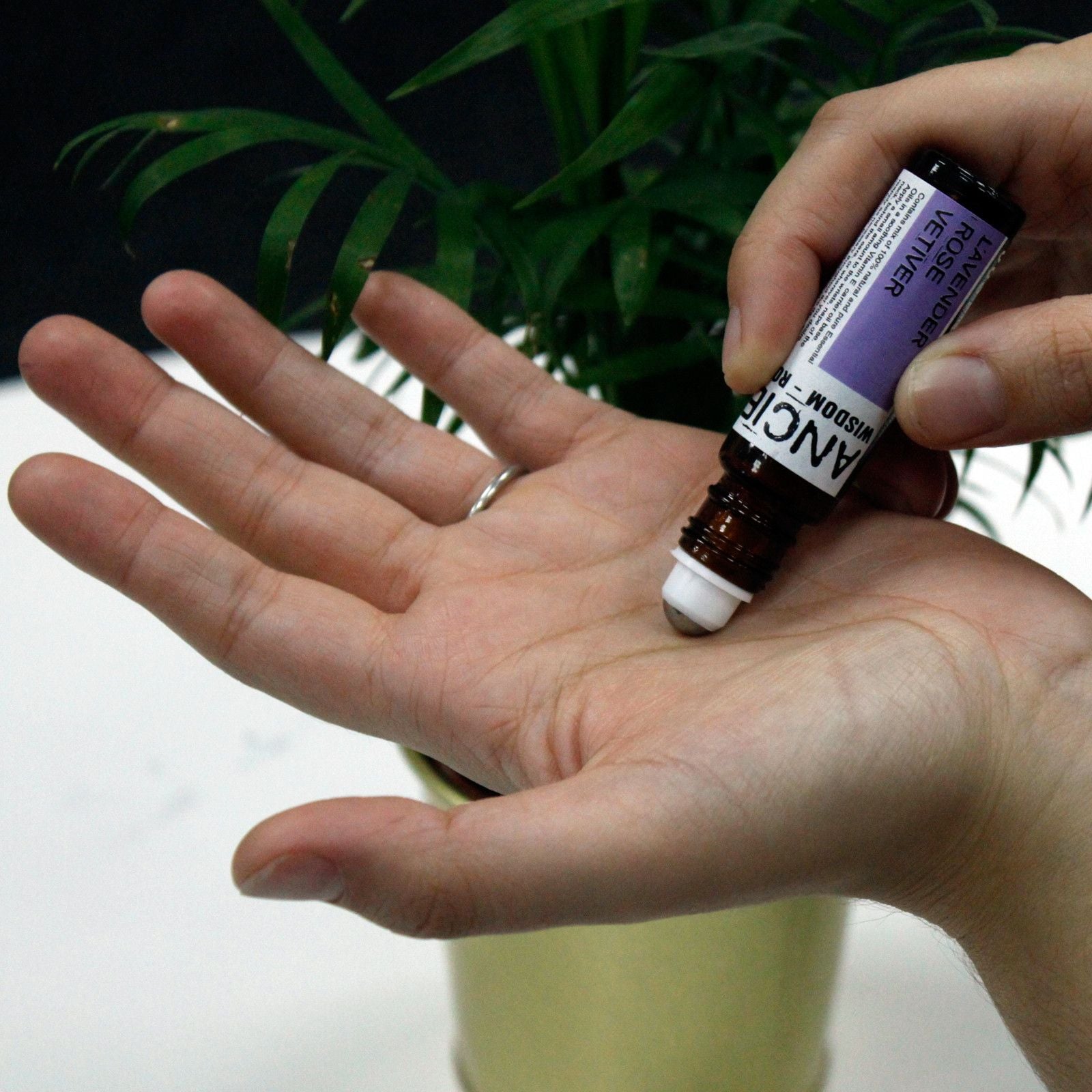 10ml Roll On Essential Oil Blend - Wake up! - Vivid Aromas UK