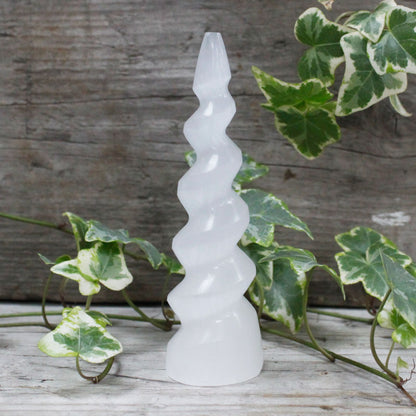 Selenite Spiral Unicorn Horn Tower - 15 cm - Vivid Aromas UK