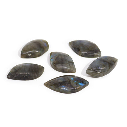 Madagascar Labradorite Leaf Stone (approx 15-20gms 45-55mm) - Vivid Aromas UK